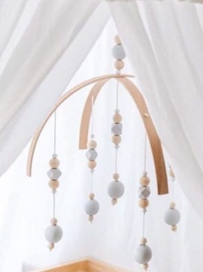 Leseni vrtiljak za nad otroško posteljico - Moder 2